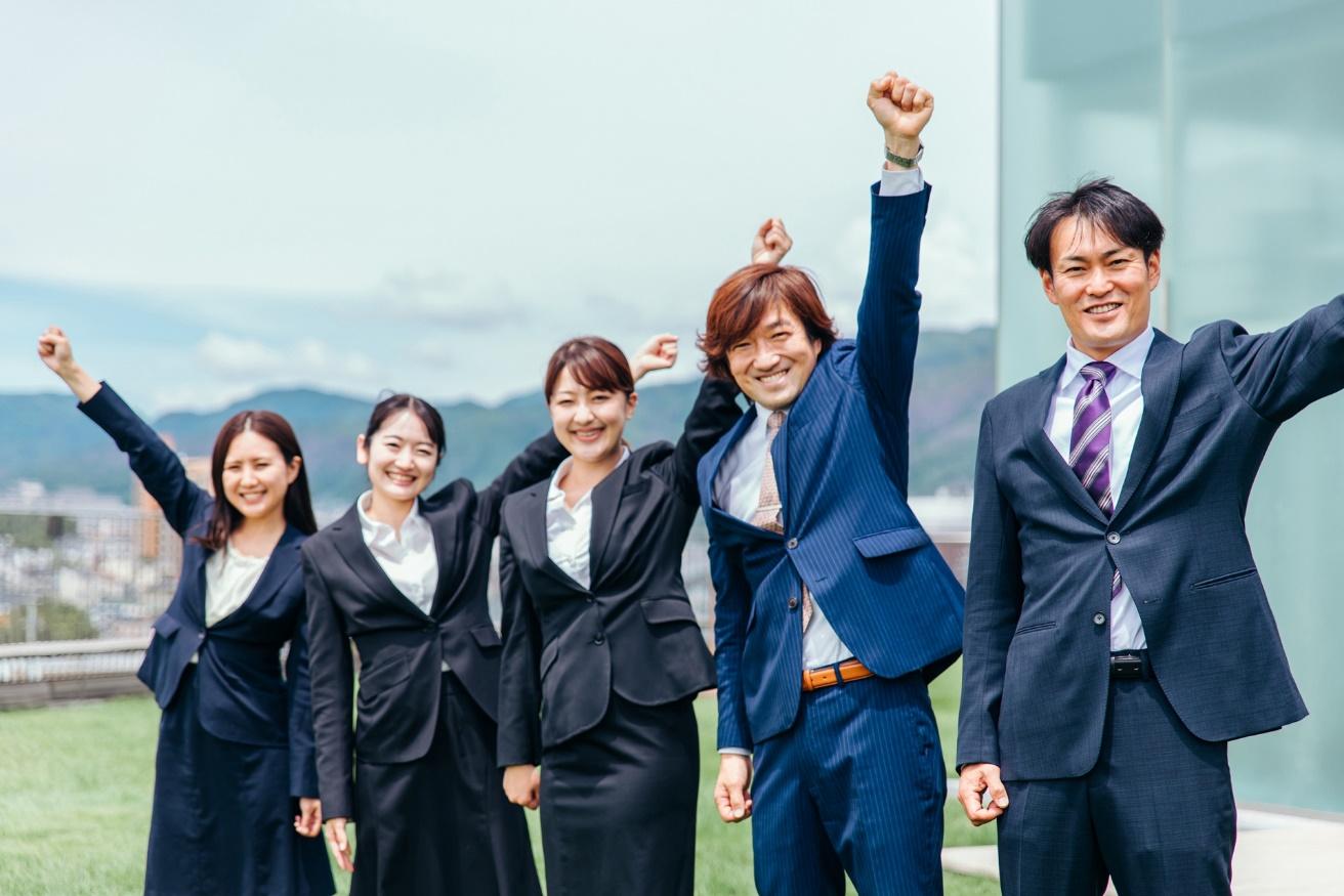 社内表彰制度の種類や内容を紹介!