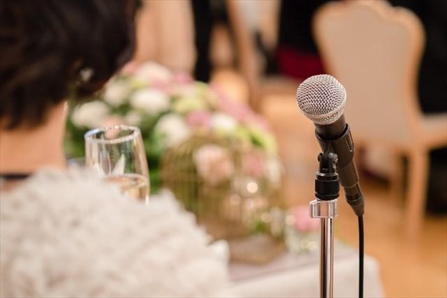 結婚式二次会の司会｜面白い盛り上げ方のポイントとは？