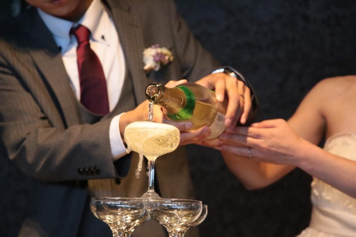 結婚式の三次会って?