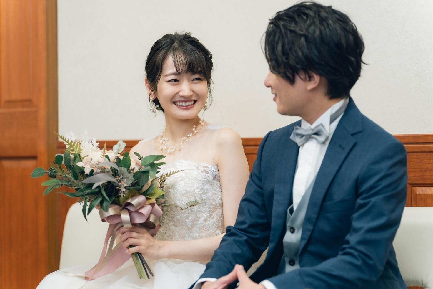 結婚式二次会は歓談のみでもOK！自分達らしいパーティーにしよう