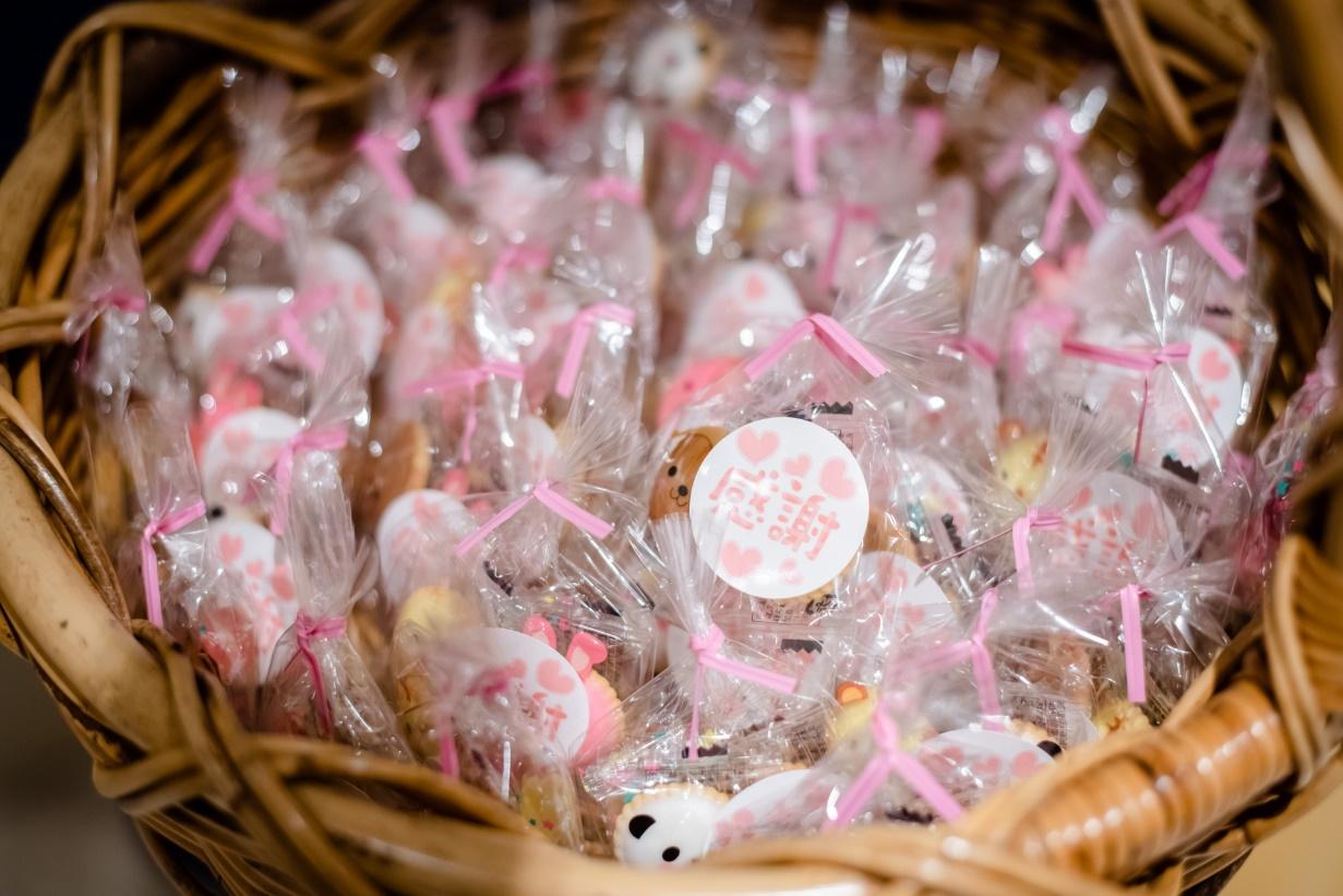 結婚式で渡すプチギフト!どんなものを選べばいいの?