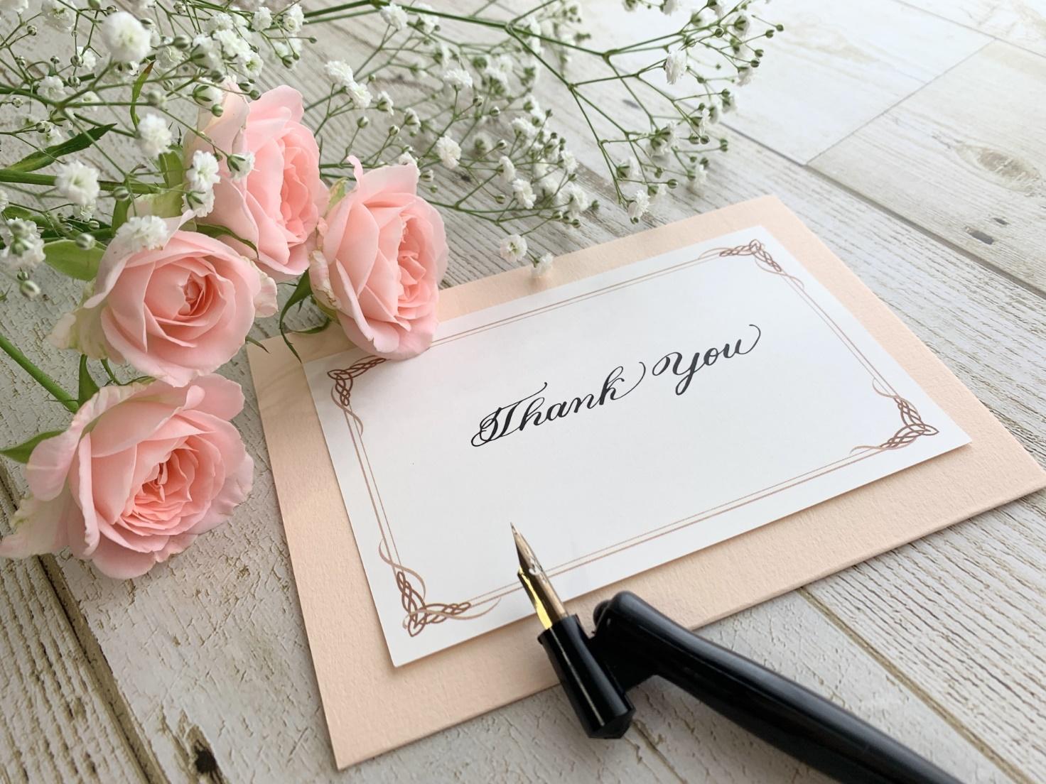 結婚式でゲストに渡すサンクスカードってなに?
