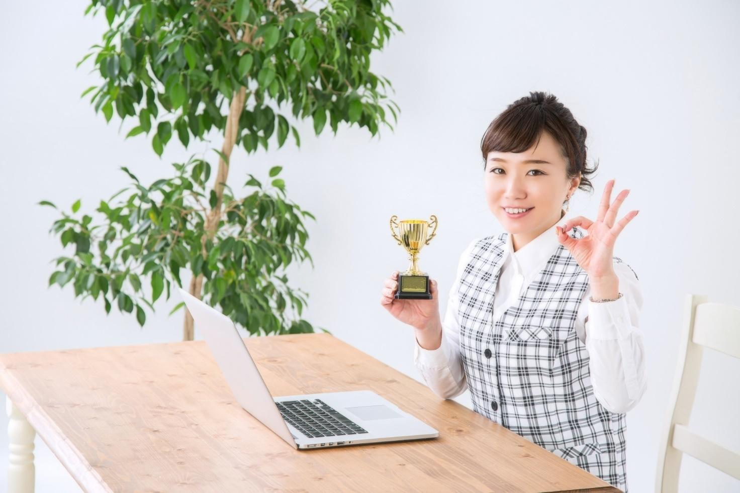 効果的な社内表彰制度を実現して社内の絆を強化しよう!