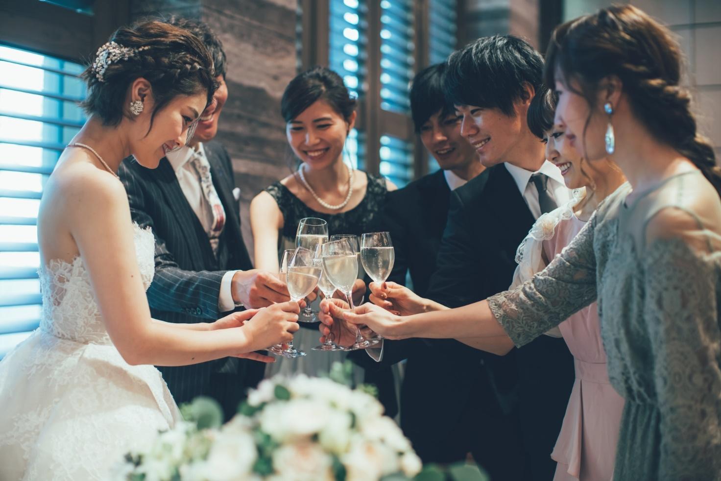 少人数結婚式にするメリットは?