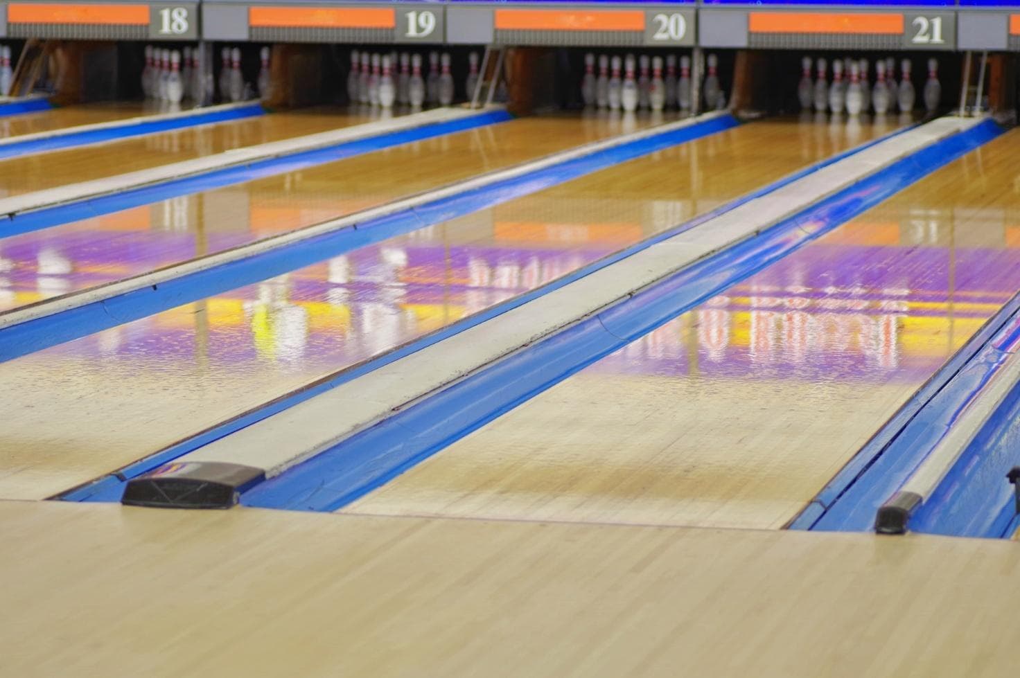 ボウリング大会が社内交流に選ばれる理由