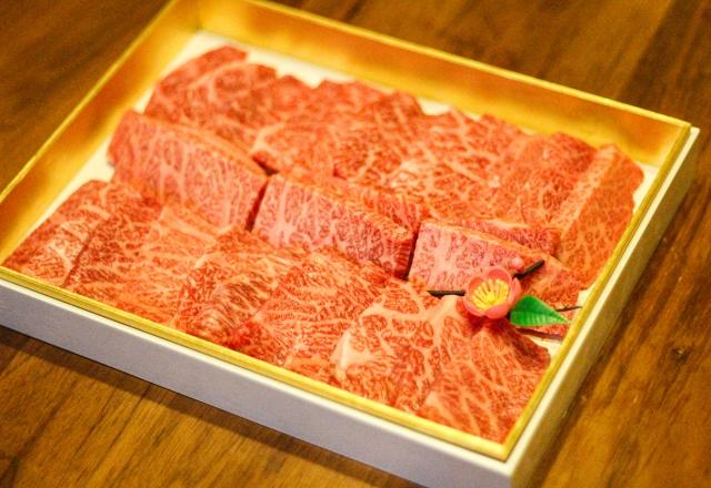 お歳暮にお肉を贈って感謝の気持ちを伝えよう!