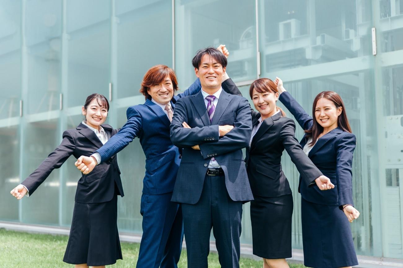 従業員のモチベーションがアップする社内表彰のアイディア